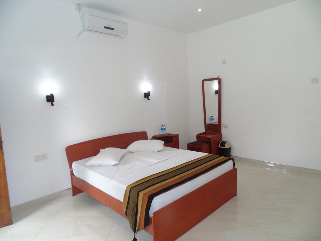 White Eagle Hotel Sigiriya Ruang foto